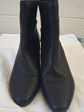 Blondo Waterproof Leather Women's Black Ankle Boots